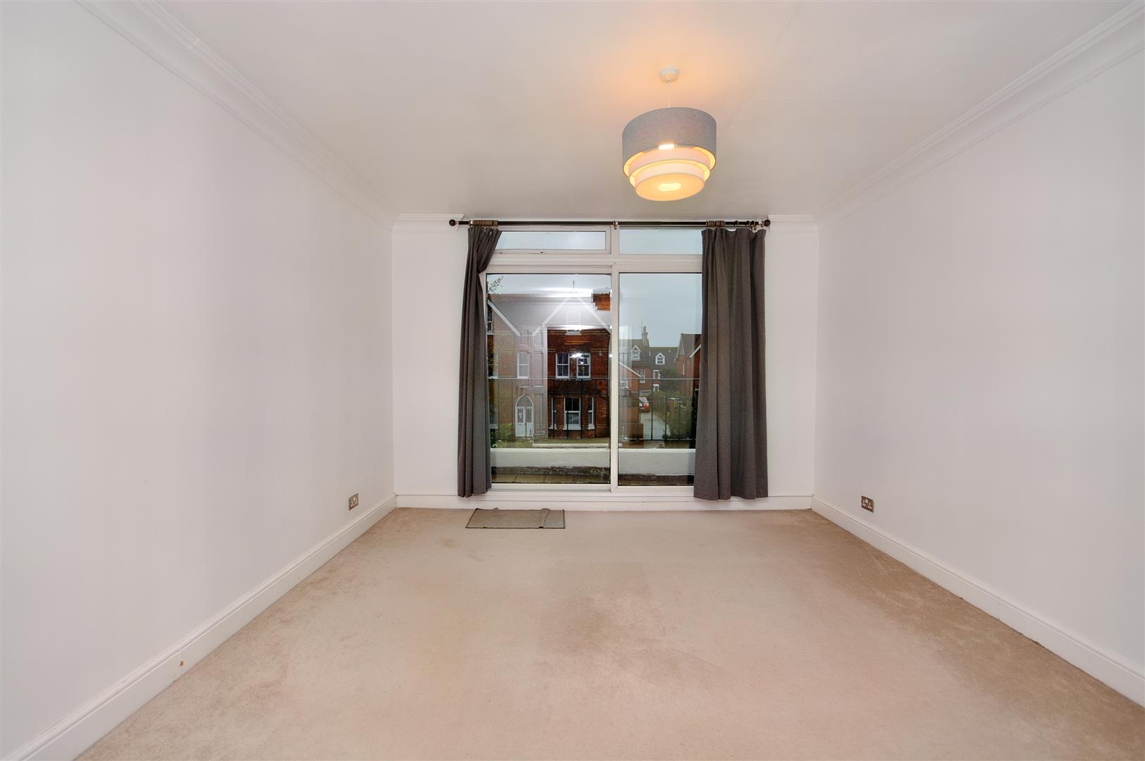 Property Details for Enys Road Eastbourne BN21 2DX Town Property